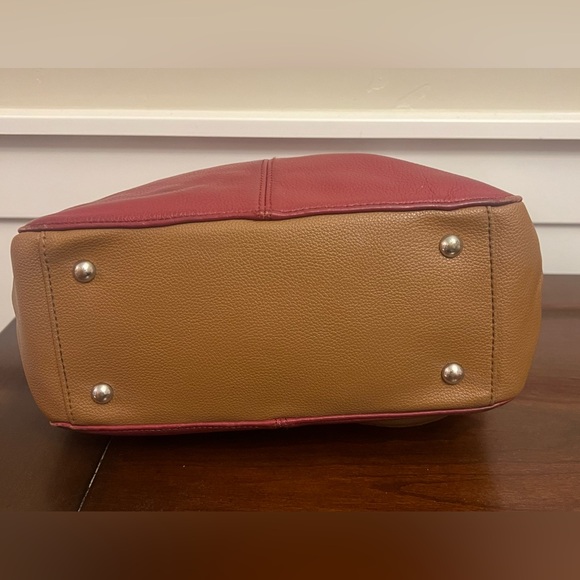 Sold - Picture 5 of 6